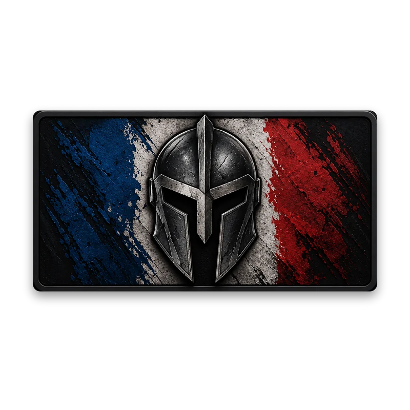 Rectangle noir : casque de guerrier spartiate argenté sur un fond bleu, blanc, rouge aux touches de pinceau.